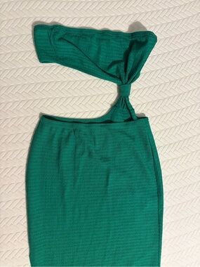 SHEIN Emerald Green Strapless Cutout Knit Dress